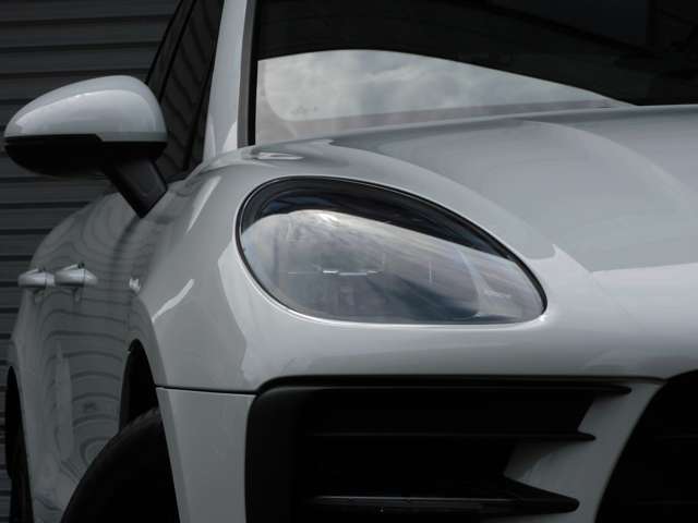 Porsche Macan 5