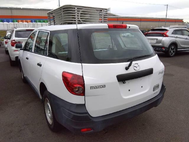 Mazda Familia Van 2