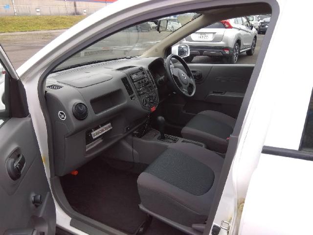 Mazda Familia Van 3
