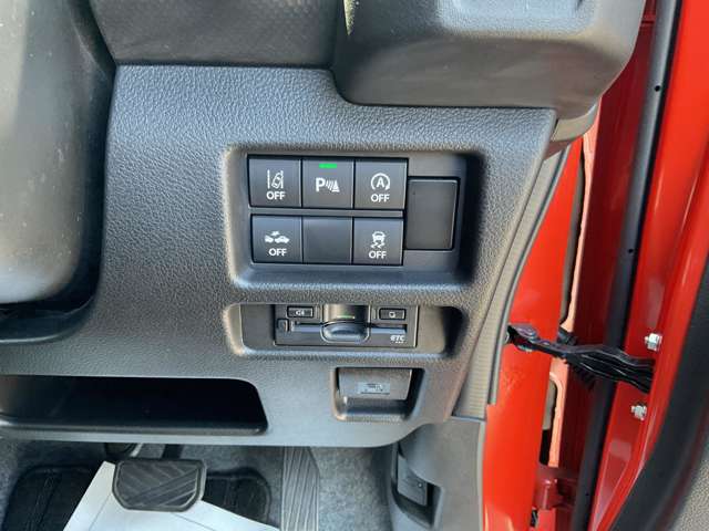 Mazda Flair Crossover 11