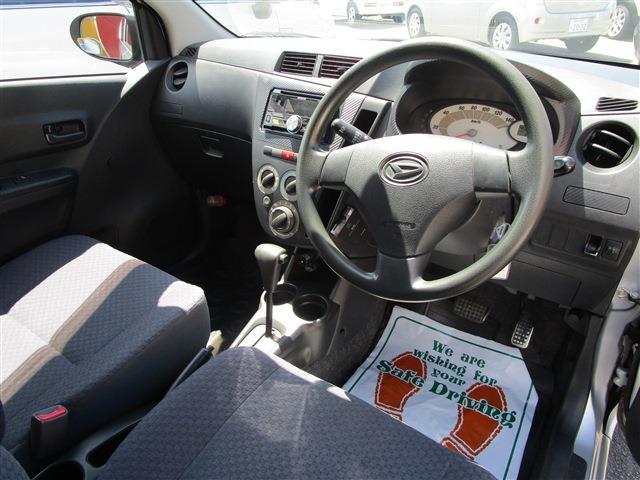 Daihatsu Mira 2