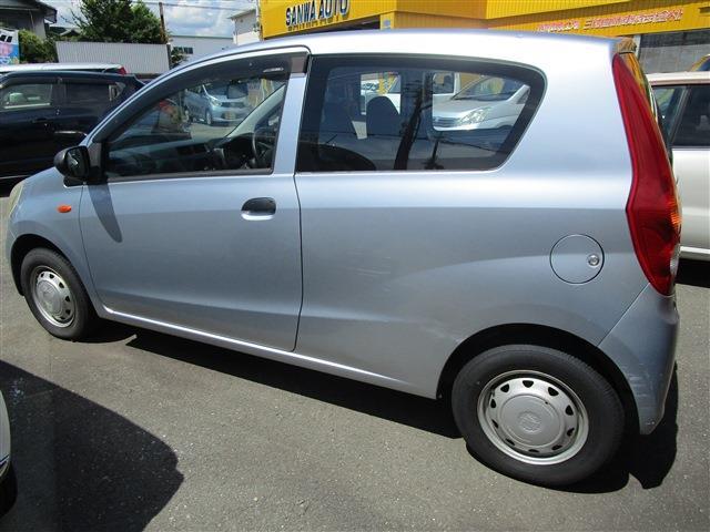 Daihatsu Mira 7