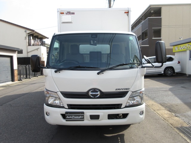 Hino Dutro 5