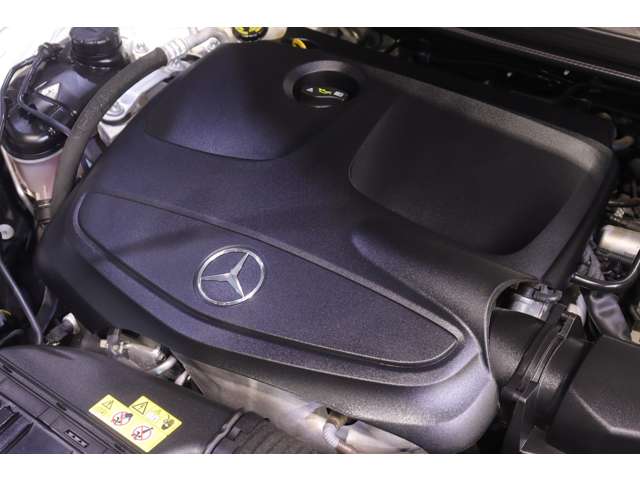 Mercedes-Benz GLA-Class 9