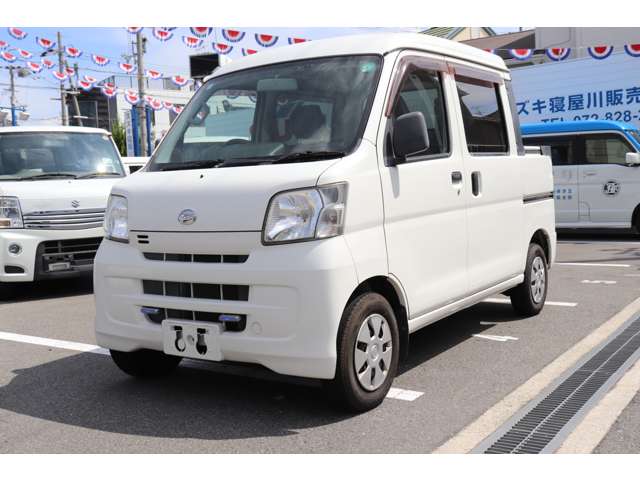 Daihatsu Hijet Cargo 2