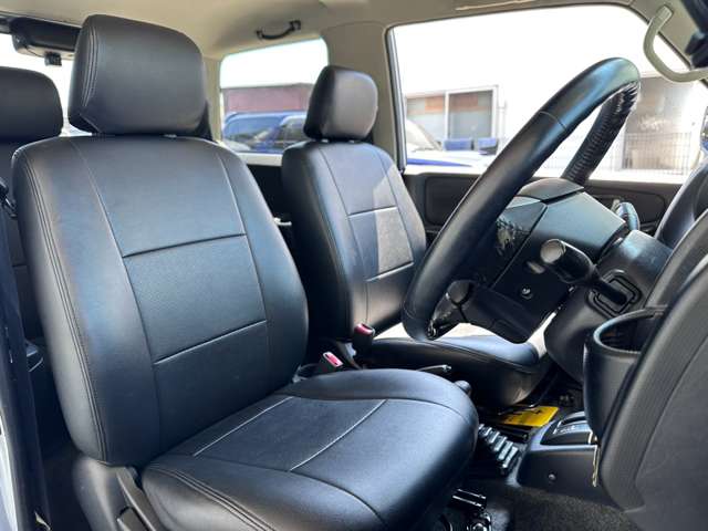 Mitsubishi Pajero Mini 4
