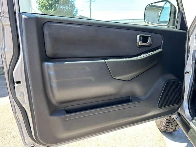 Mitsubishi Pajero Mini 8