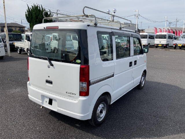 Suzuki Every 5