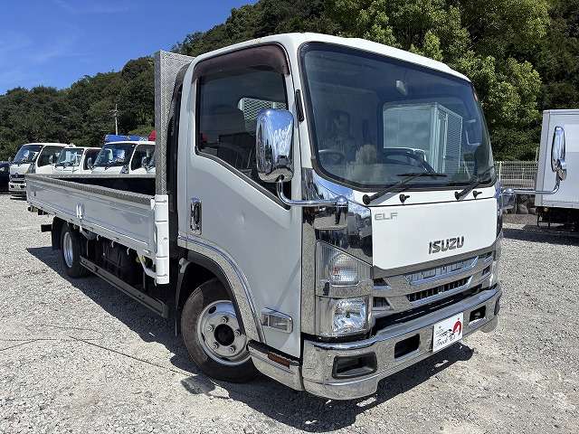 Isuzu Elf 3