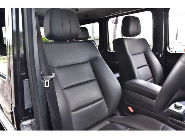 Mercedes-Benz G-Class 4