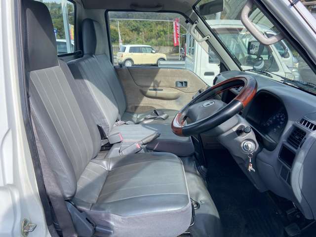Mazda Bongo Truck 12
