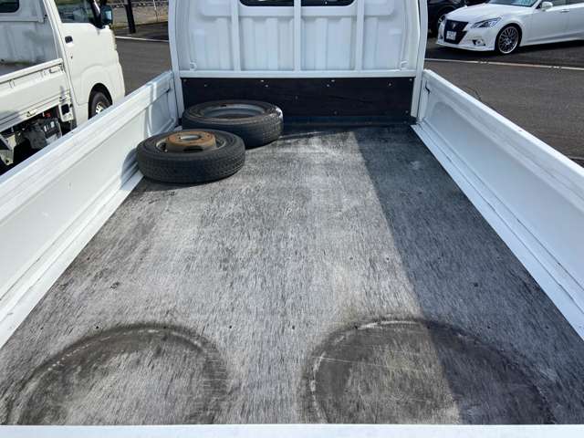 Mazda Bongo Truck 8