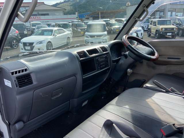 Mazda Bongo Truck 10