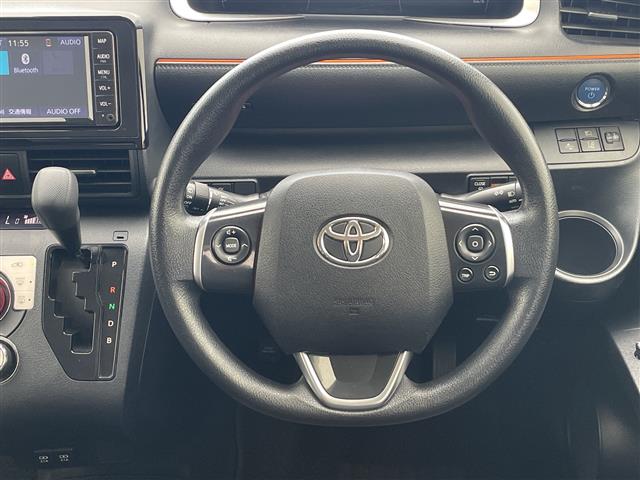 Toyota Sienta 8