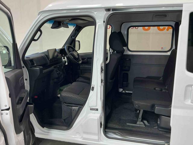 Daihatsu Hijet Deck Van 9