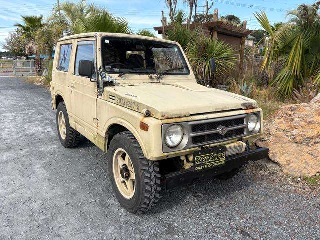 Suzuki Jimny 4