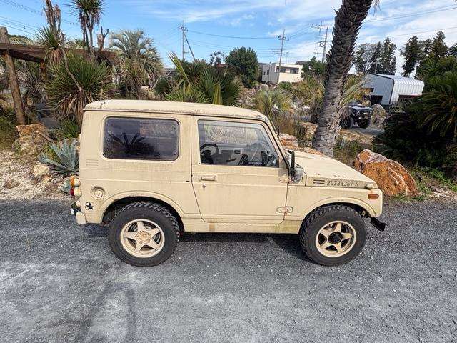 Suzuki Jimny 8