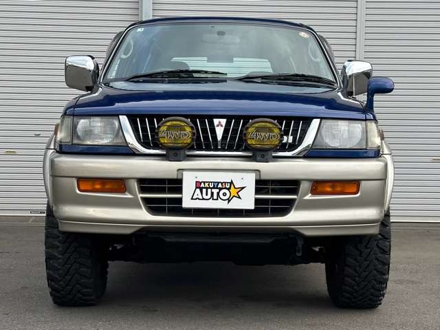 Mitsubishi Challenger 5