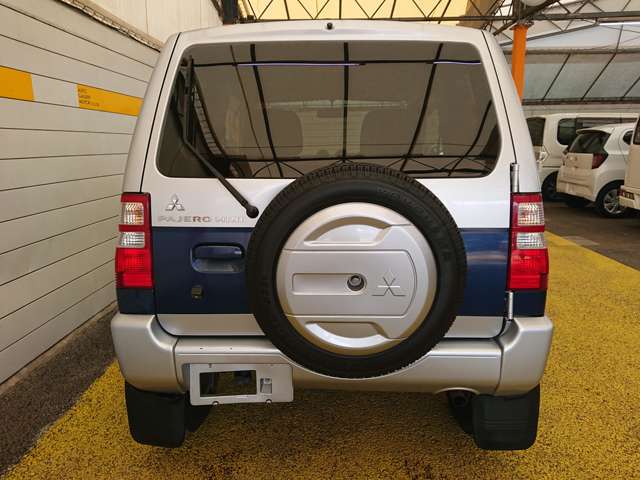 Mitsubishi Pajero Mini 12