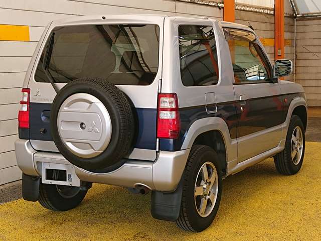 Mitsubishi Pajero Mini 10
