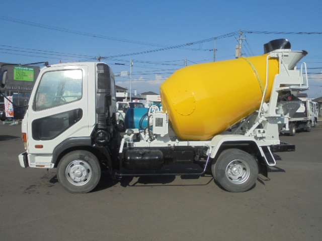 Mitsubishi Fuso Fighter 2