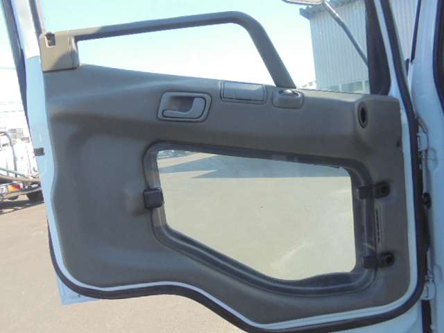 Mitsubishi Fuso Fighter 4