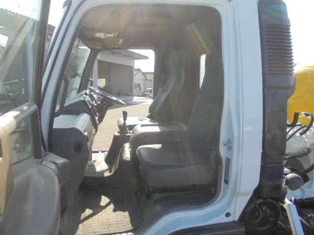Mitsubishi Fuso Fighter 5