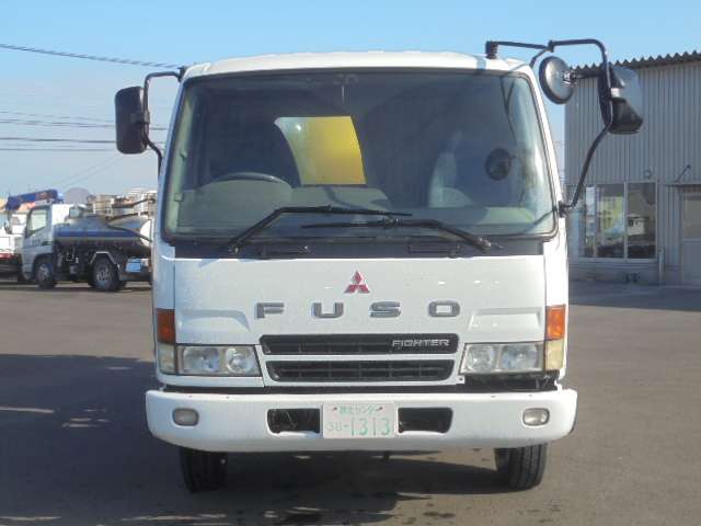 Mitsubishi Fuso Fighter 8