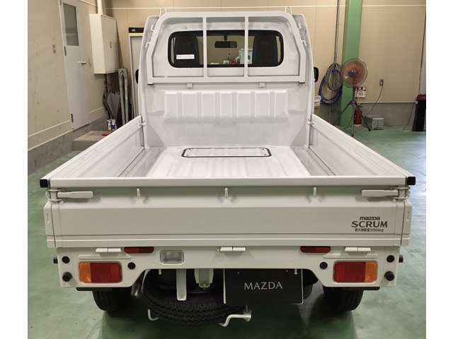 Mazda Scrum Truck 5