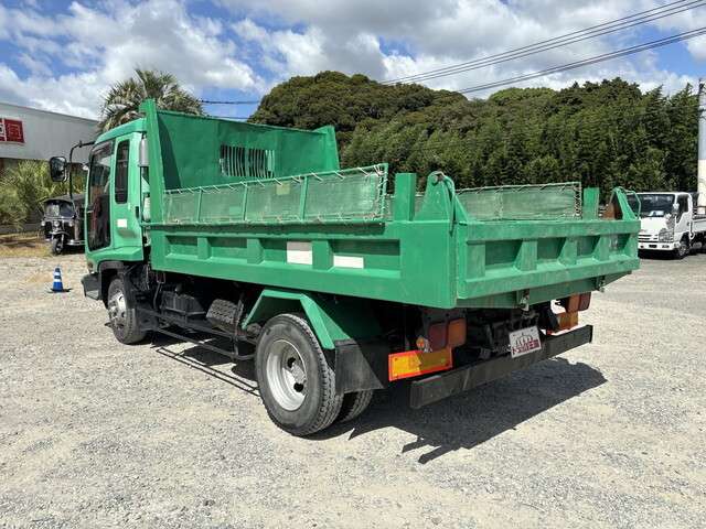 Isuzu Forward 2