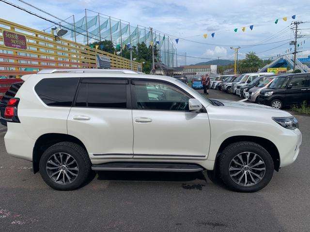 Toyota Land Cruiser Prado 5
