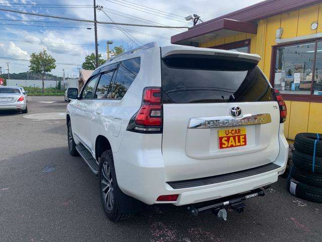 Toyota Land Cruiser Prado 7