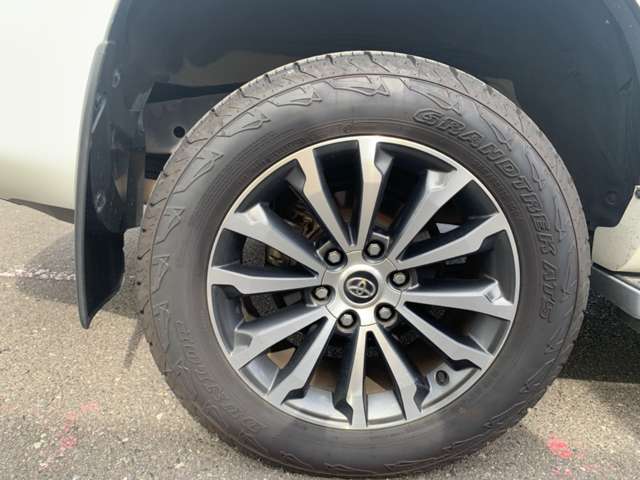Toyota Land Cruiser Prado 9