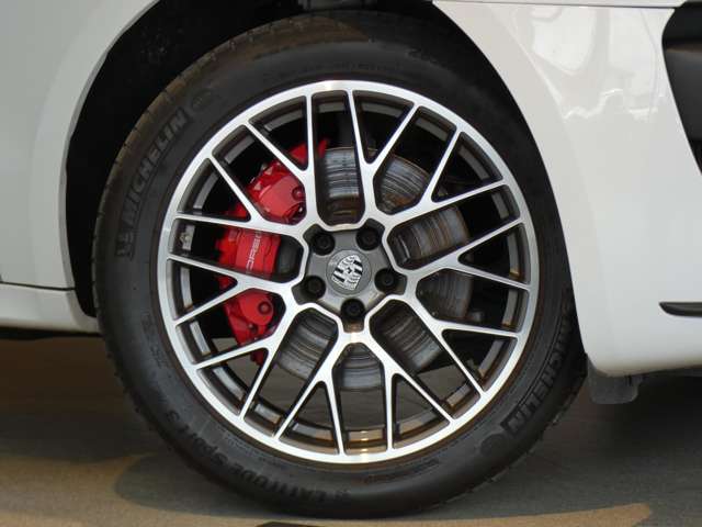 Porsche Macan 6