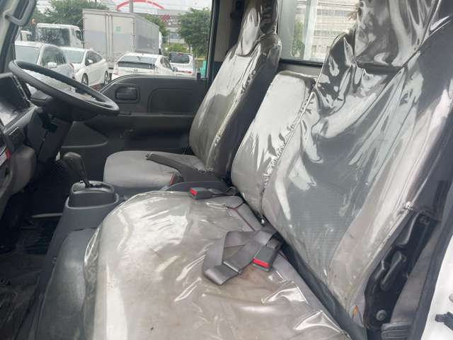 Isuzu Elf 4