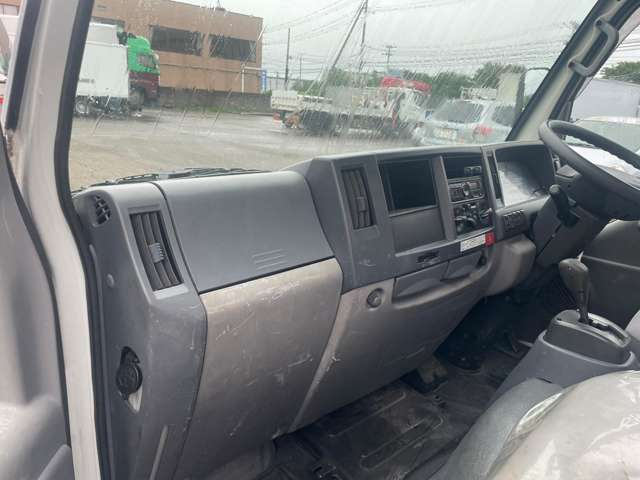 Isuzu Elf 5
