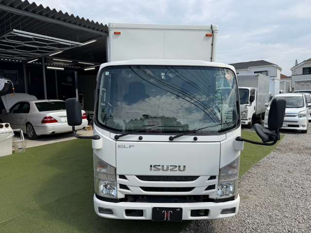 Isuzu Elf 10