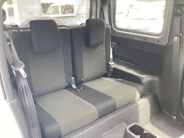 Suzuki Jimny 11