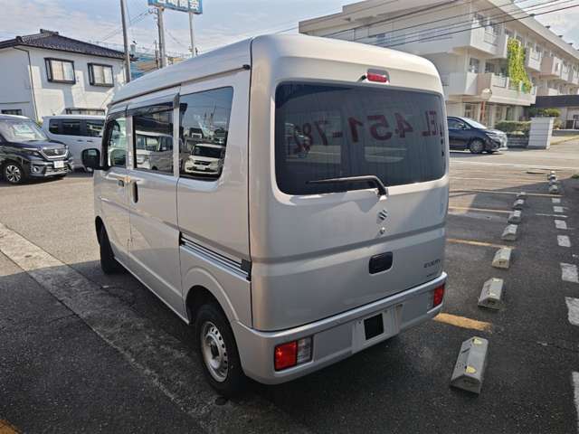 Suzuki Every 9