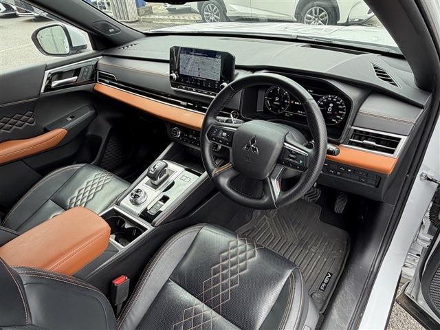 Mitsubishi Outlander 11