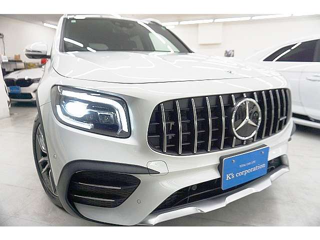 Mercedes-Benz GLB 10