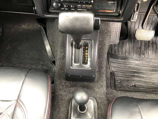 Suzuki Jimny 10