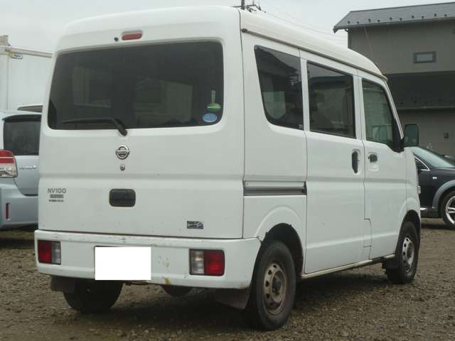 Nissan NV100 Clipper 5