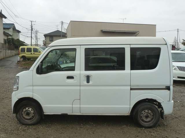 Nissan NV100 Clipper 8