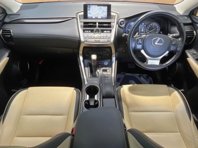 Lexus NX 2