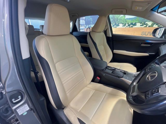 Lexus NX 8