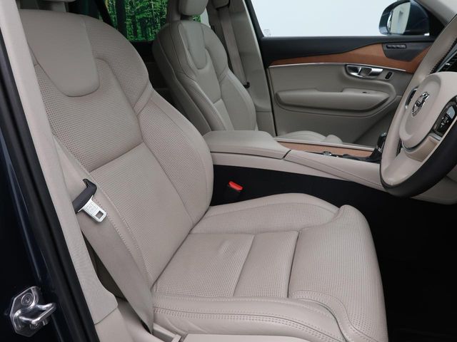 Volvo XC90 12