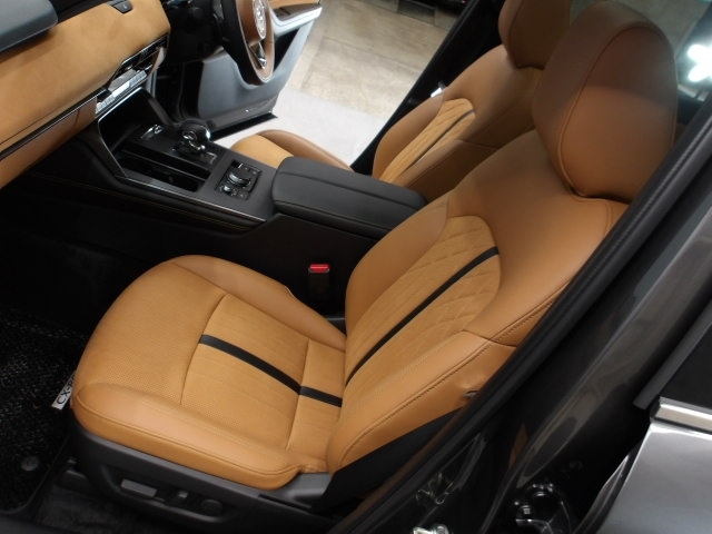 Mazda CX-80 10
