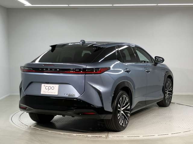 Lexus RZ 5