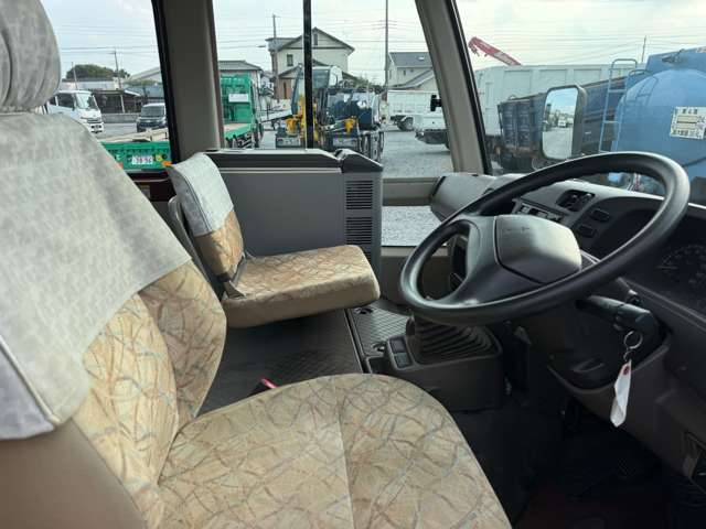 Mitsubishi Fuso Rosa 9